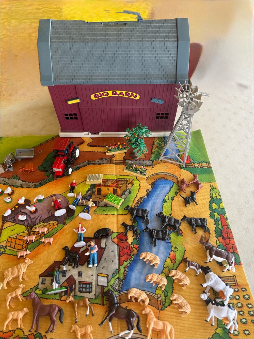 1996 Playset with Red Barn and Farm Animals - Kids Toys